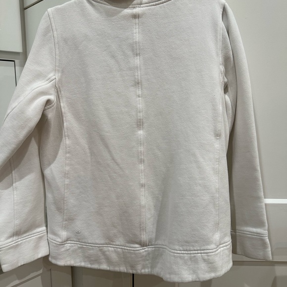 (2187) LULULEMON FLEECE BE TRUE Sz P2P=20" - Picture 5 of 8